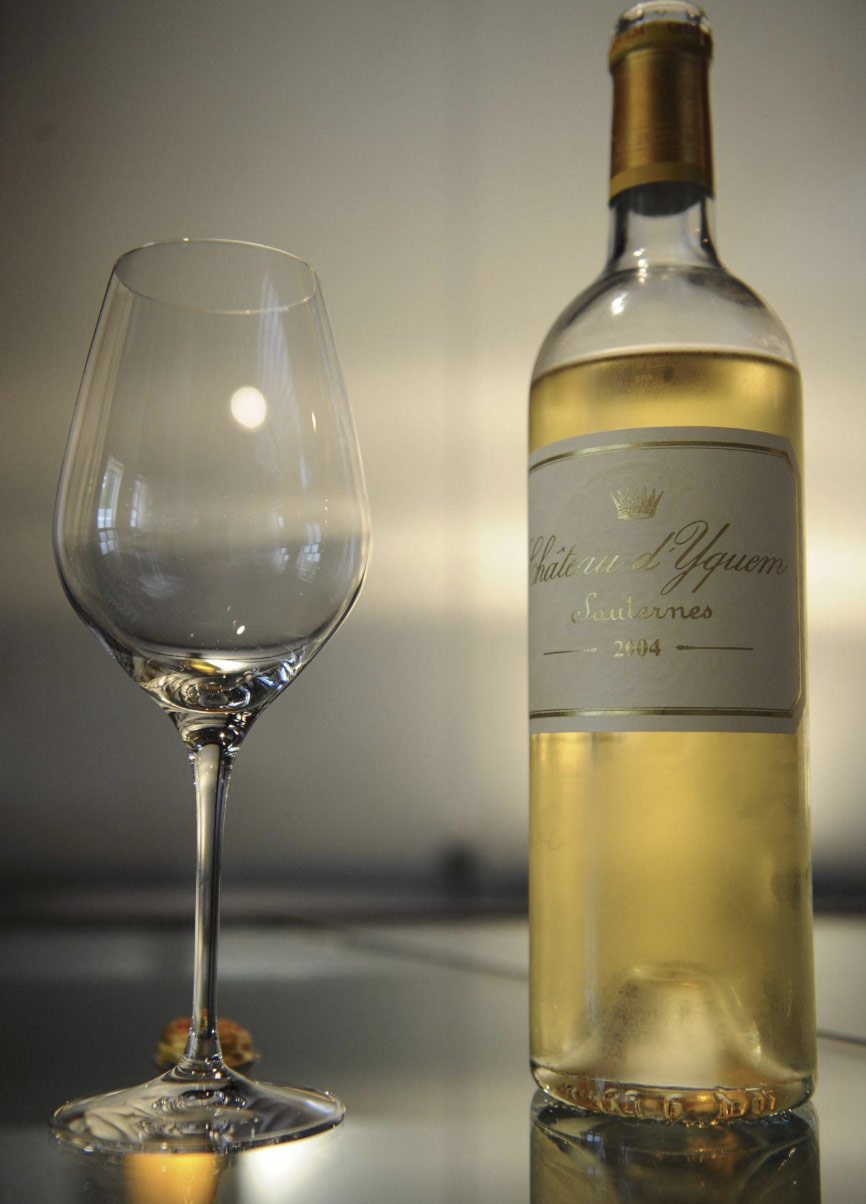 Chateau d'Yquem wine bottle