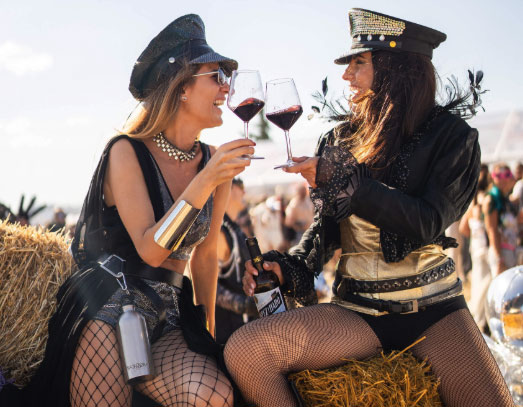 Vintae Wine Fest happy people